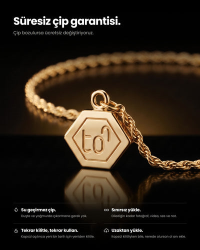 Chloe Gold Couple - Text To Next